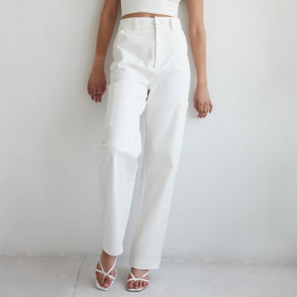 Re Ona - White - Kaia Carpenters